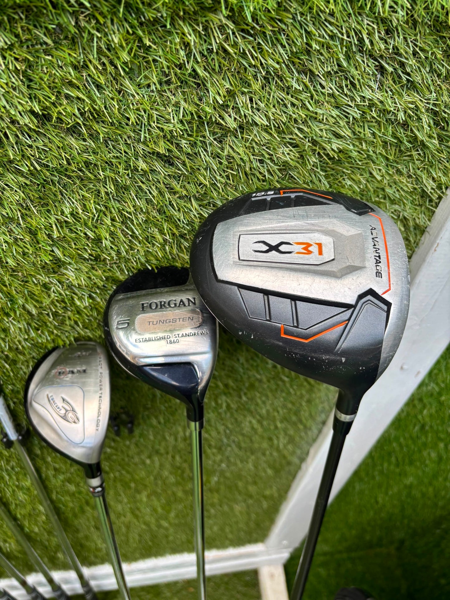 Wilson 1200 CG Golf Set with X31 Driver, RAM Hybrid & Powakaddy Cart Bag