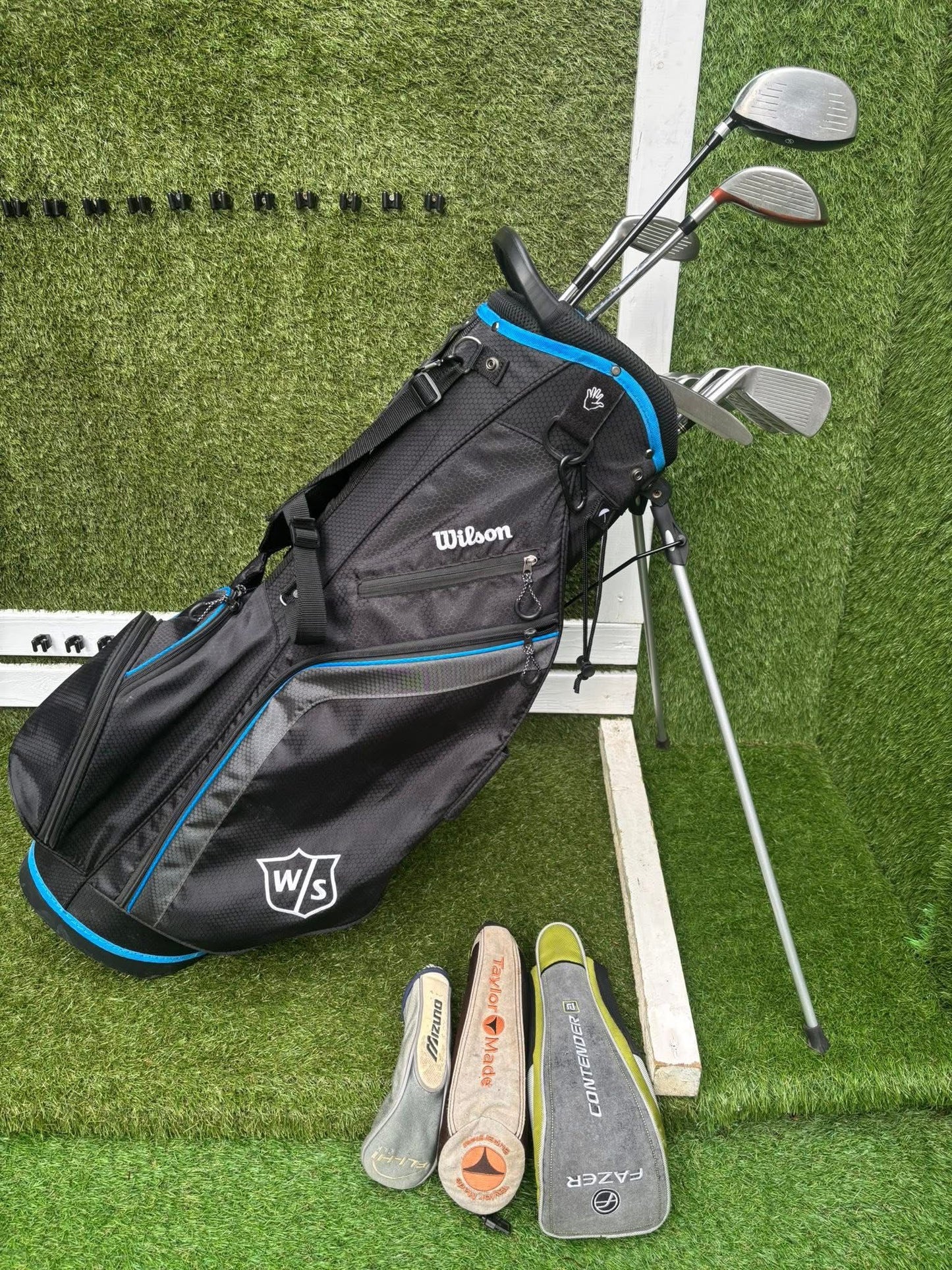 Mizuno 300 Forged Set + T.P. Mills TR-3 Putter & Bag £184.00