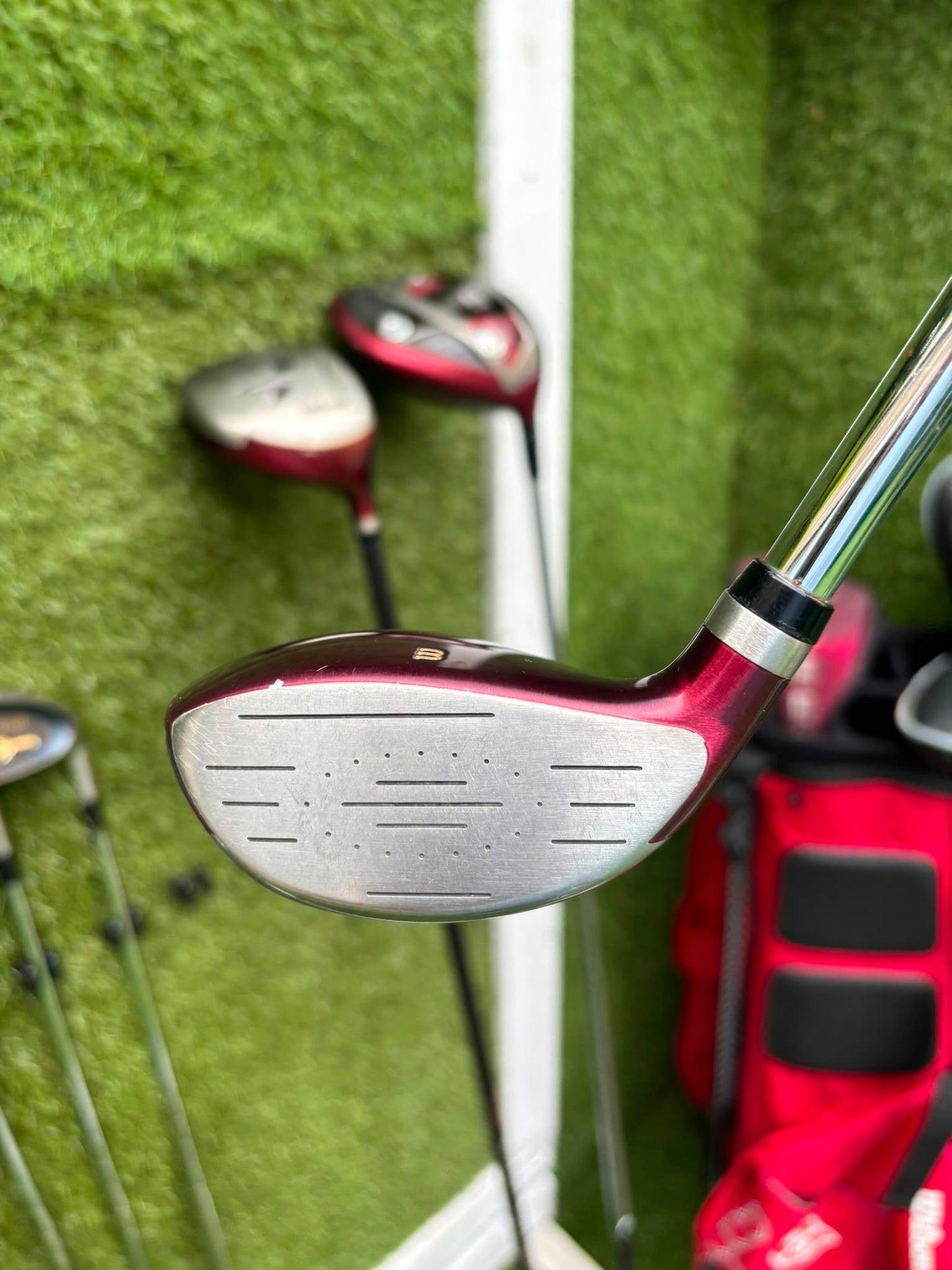 Wilson ProStaff Oversize Irons, Wilson Staff D300 Driver, Wilson Deep Red Woods & Wilson Stand Bag