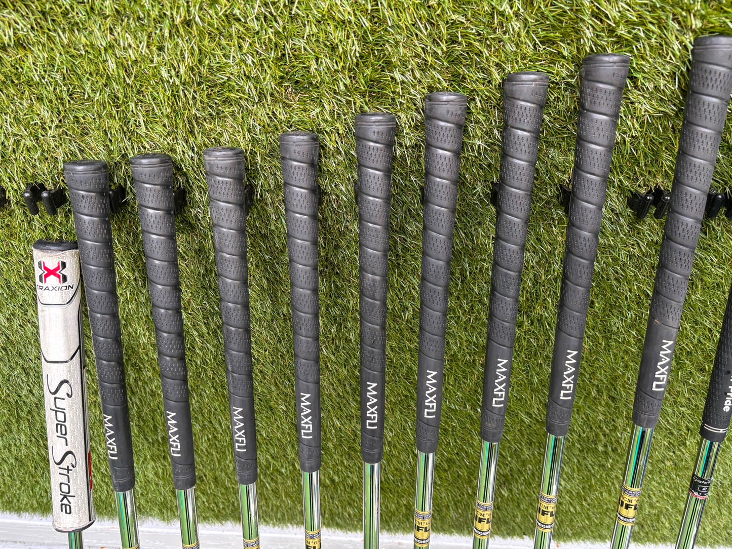 Maxfli Revolution +1” Golf Set with Odyssey White Ice Putter & Cobra Bag Free Delivery