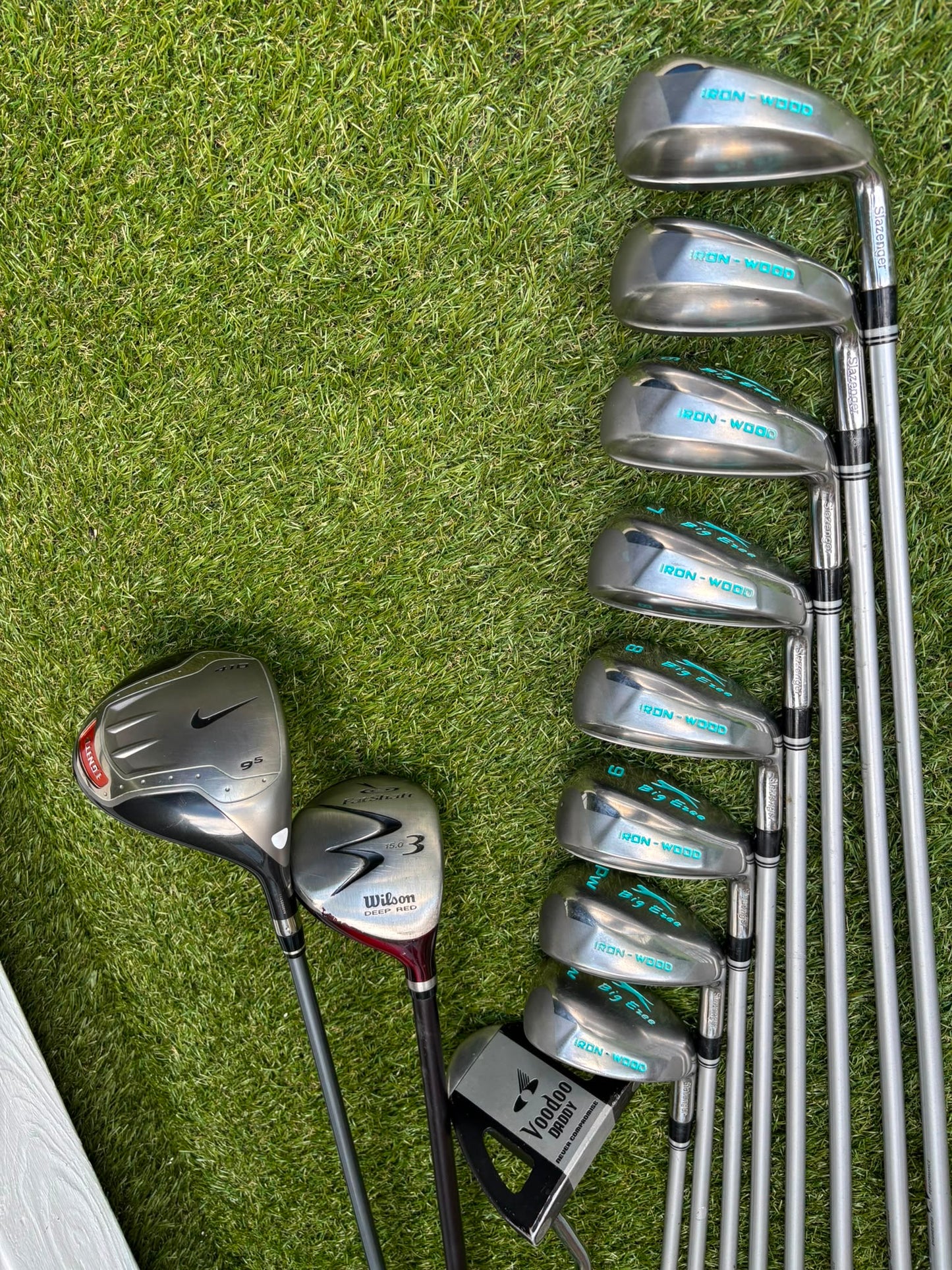 Slazenger Iron-Woods, Nike Driver, Wilson Fairway Wood, Voodoo Daddy Putter & Stand Bag