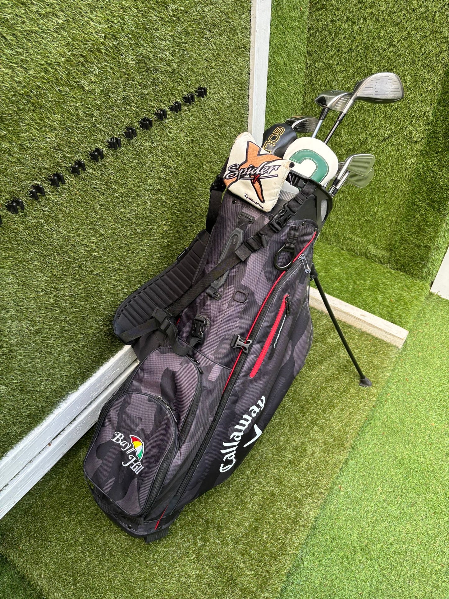 Titleist DTR Oversize Irons, PING G2 Fairway Wood & Callaway Stand Bag Golf Set