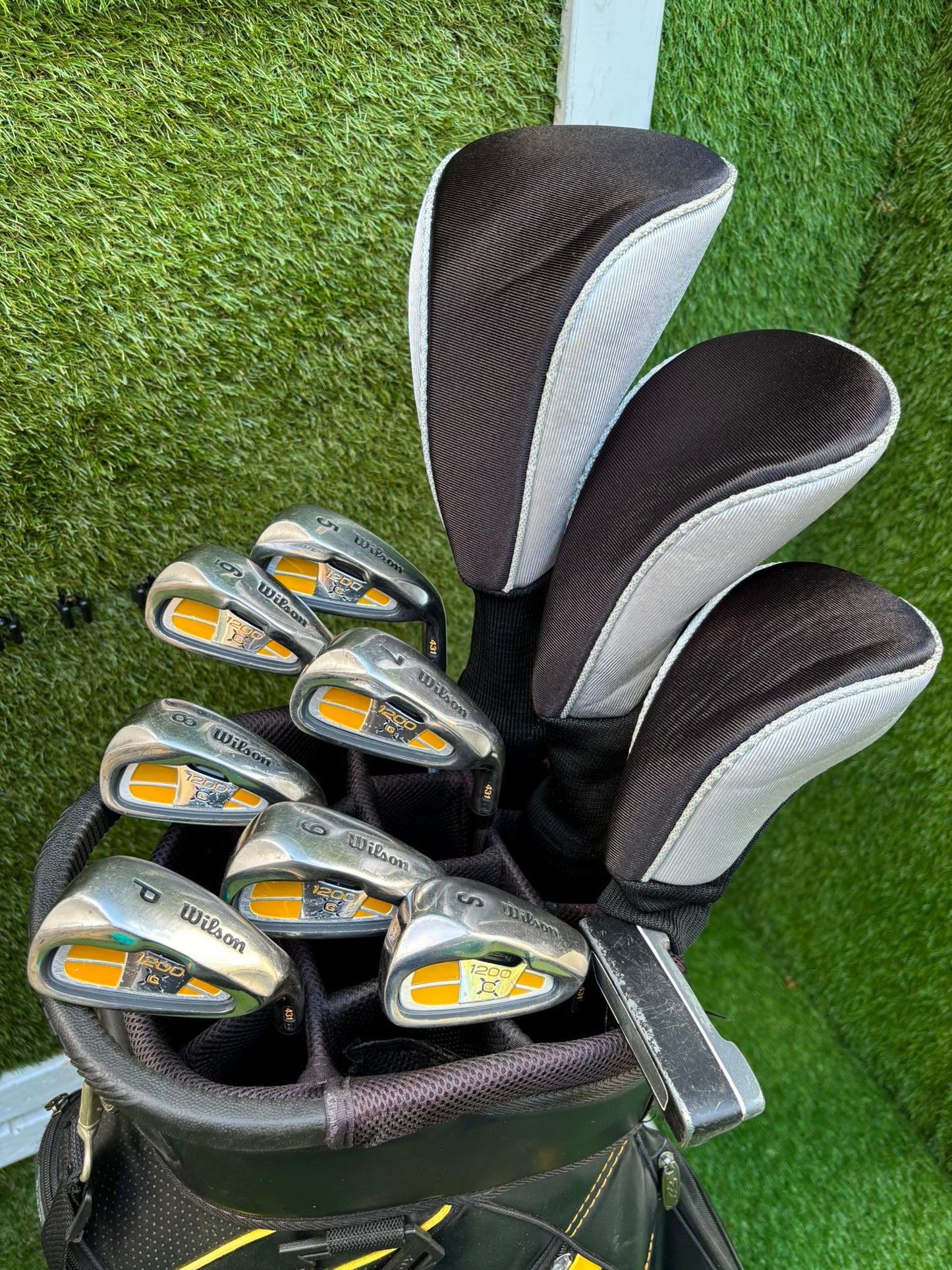 Wilson 1200 CG Golf Set with X31 Driver, RAM Hybrid & Powakaddy Cart Bag