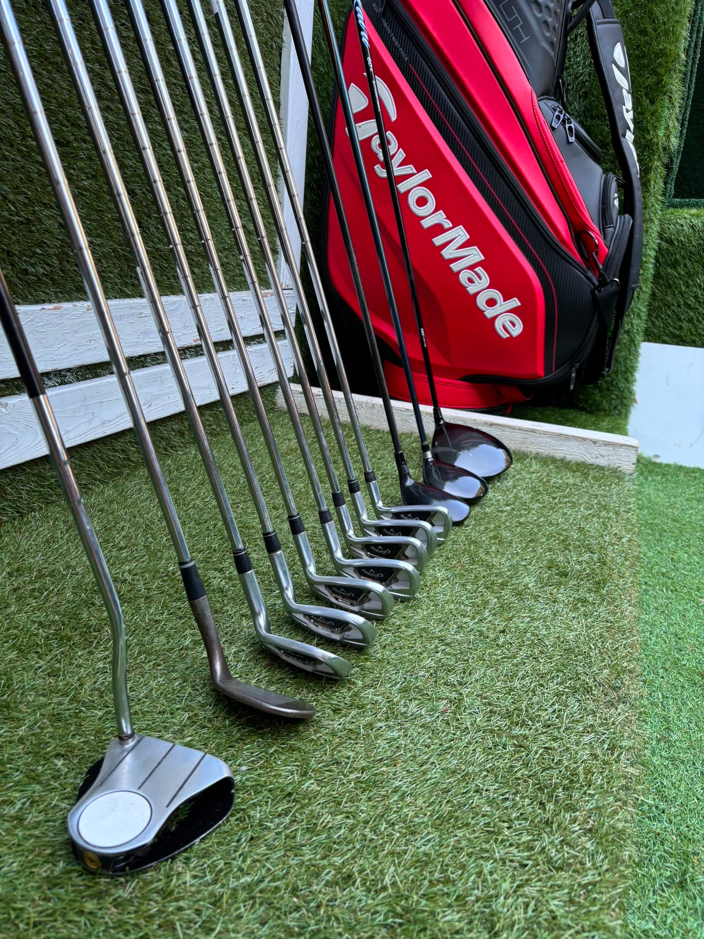 Callaway Apex DCB Irons, Mizuno Driver, Odyssey Lab Putter & TaylorMade Team Tour Cart Bag