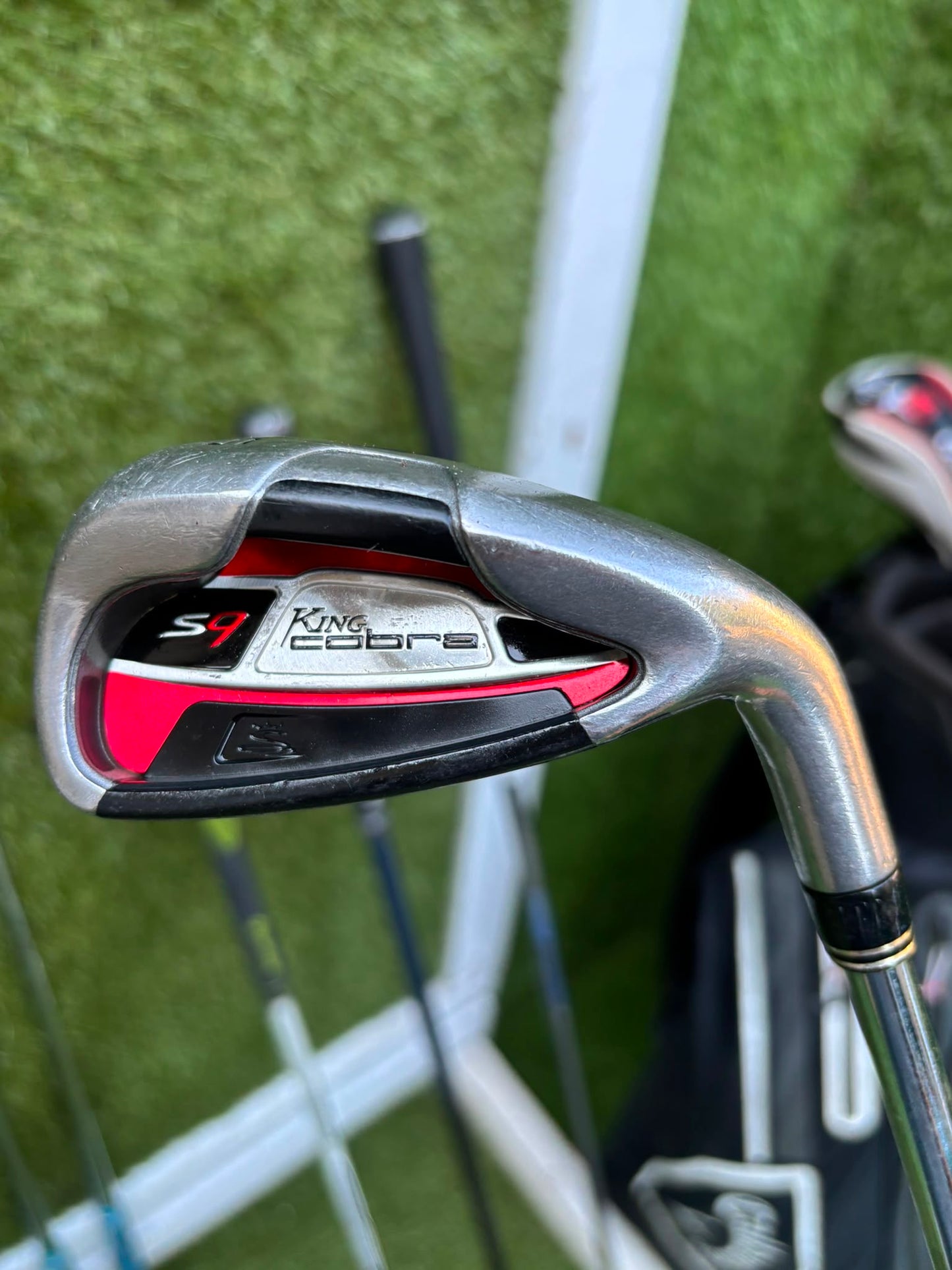Cobra King S9 Irons, New Wilson Driver, TaylorMade Wood, New V Series Putter & Callaway Dry Waterproof Cart Bag Free P&P
