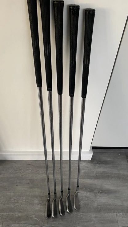 Ping G Max Irons 5-9 in Good Condition