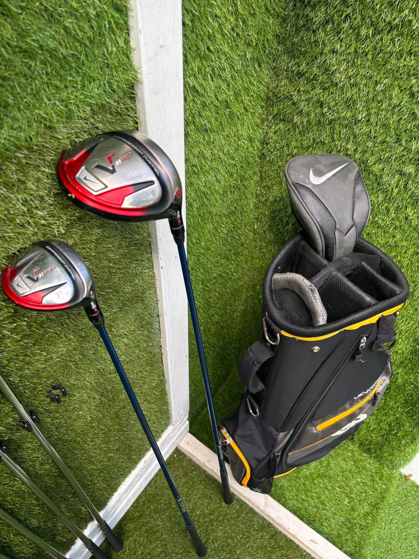 Wilson Deep Red Irons, Nike VR II Pro Woods, Brand New Putter & Wilson Cart Bag
