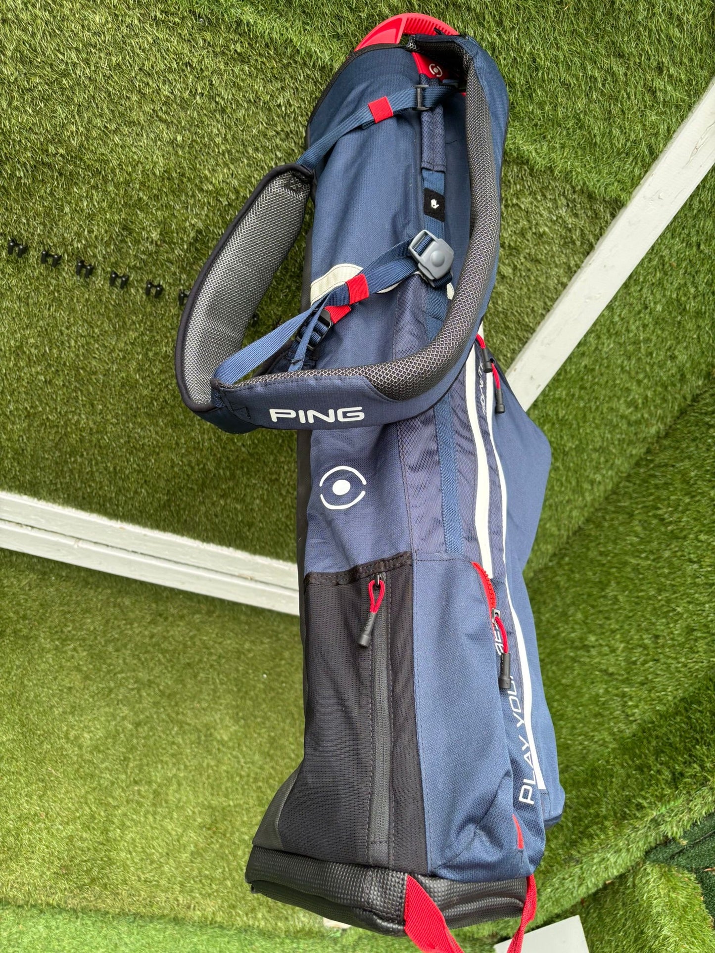 PING Moonlite Lightweight Carry / Pencil Golf Bag