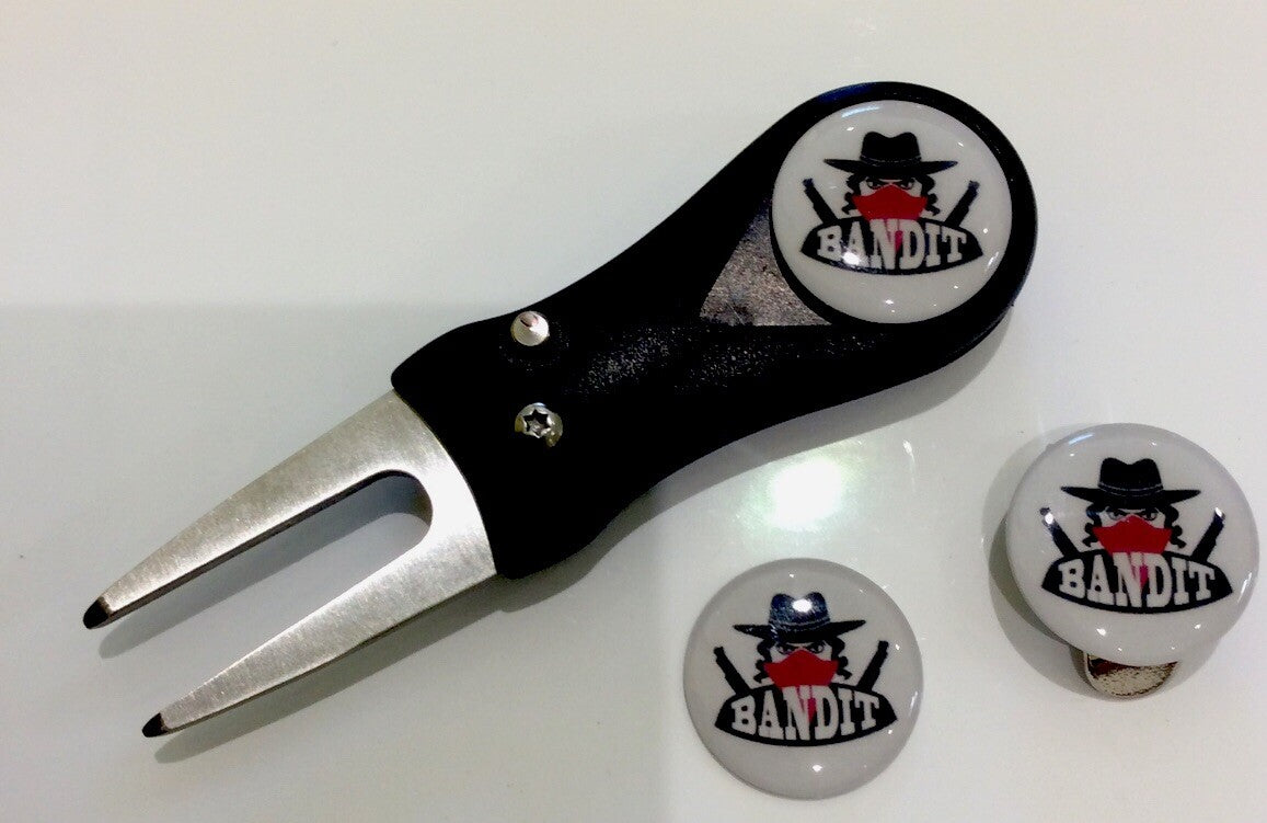 Golf Pitchfork Magnetic Hat Clip With 3 Red Scarf Bandit Markers