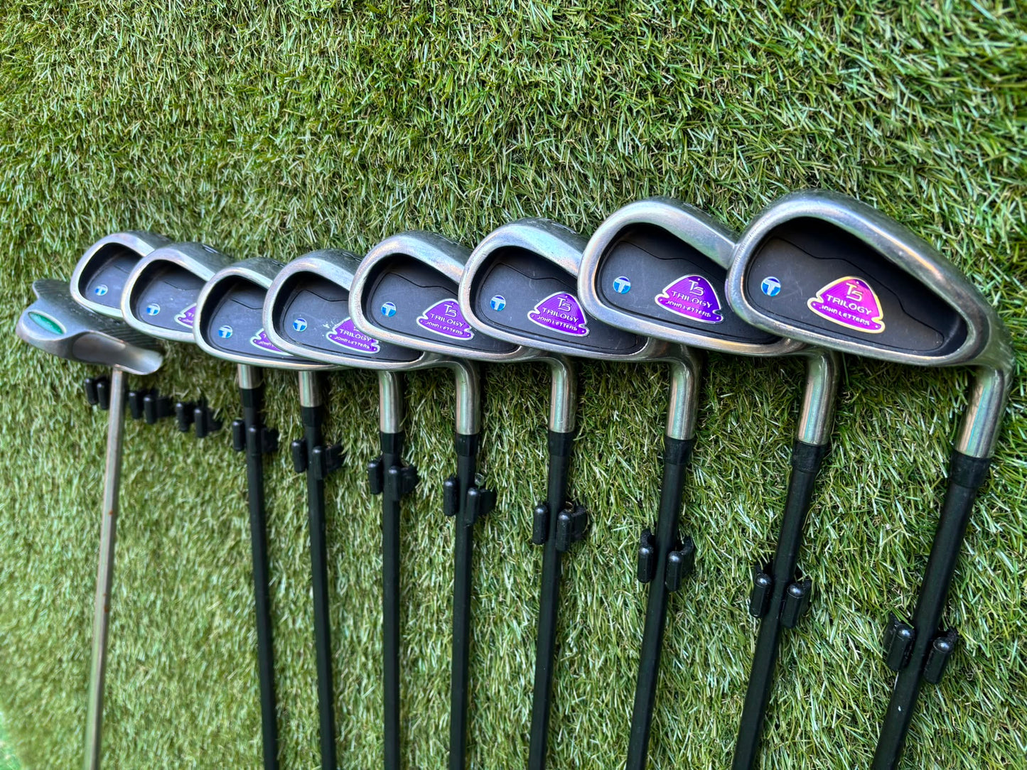 John Letters Graphite Irons, TaylorMade Driver, TaylorMade r7 Wood, EZROLL Putter & Nike Stand Bag