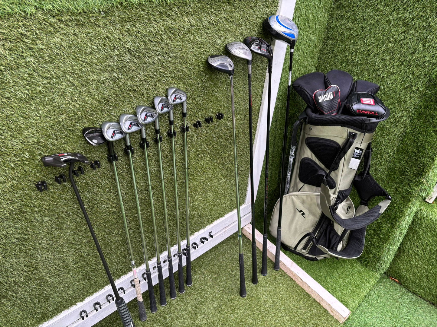 Ping i25 Irons, EVNROLL ER5 Putter, Mizuno S18 56°, Mizuno Zoid Hybrid, Mixed Woods & J.Lindeberg Stand Bag – 11 Clubs