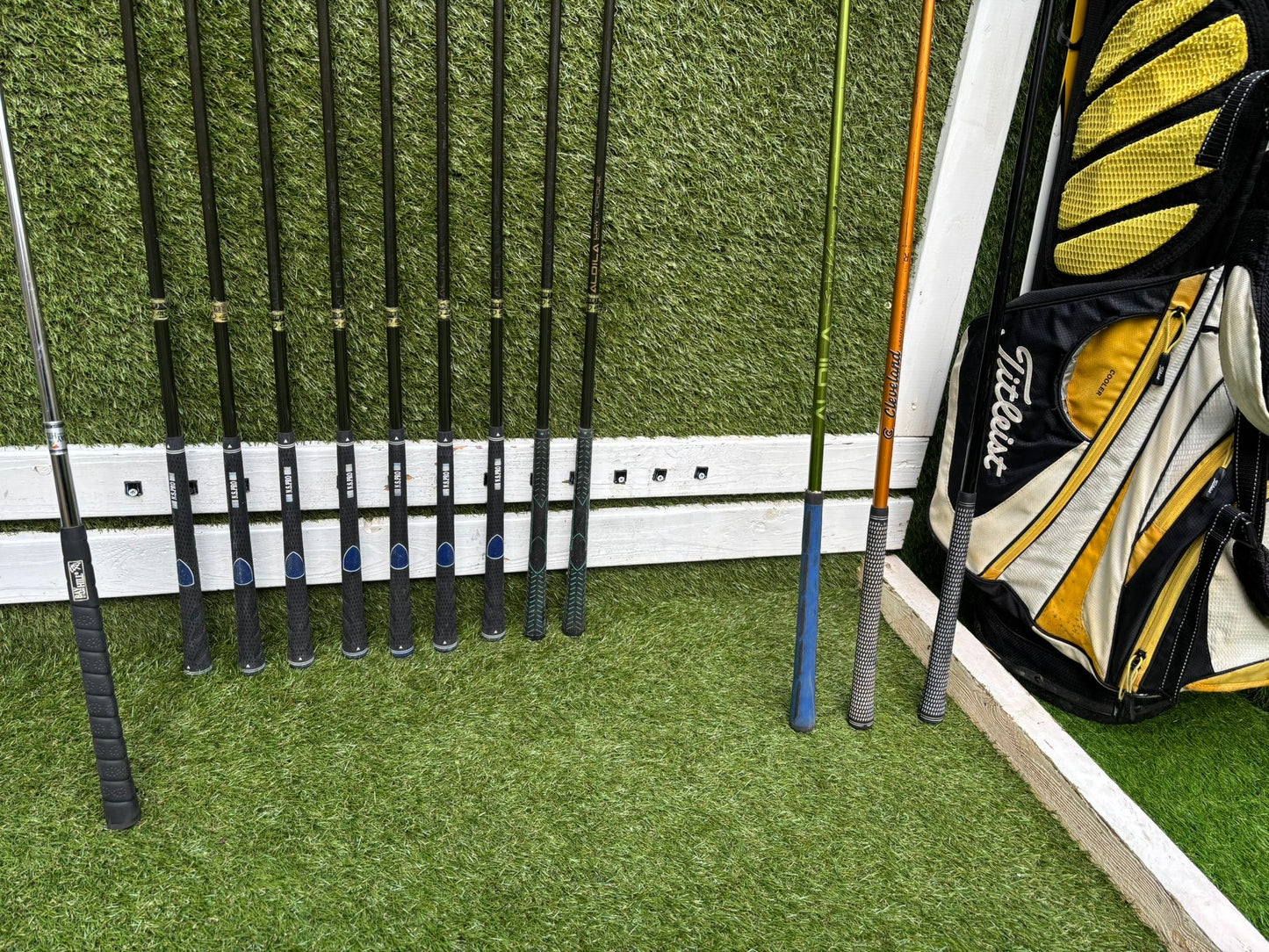 Complete Golf Set with Titleist Stand Bag – 13 Clubs