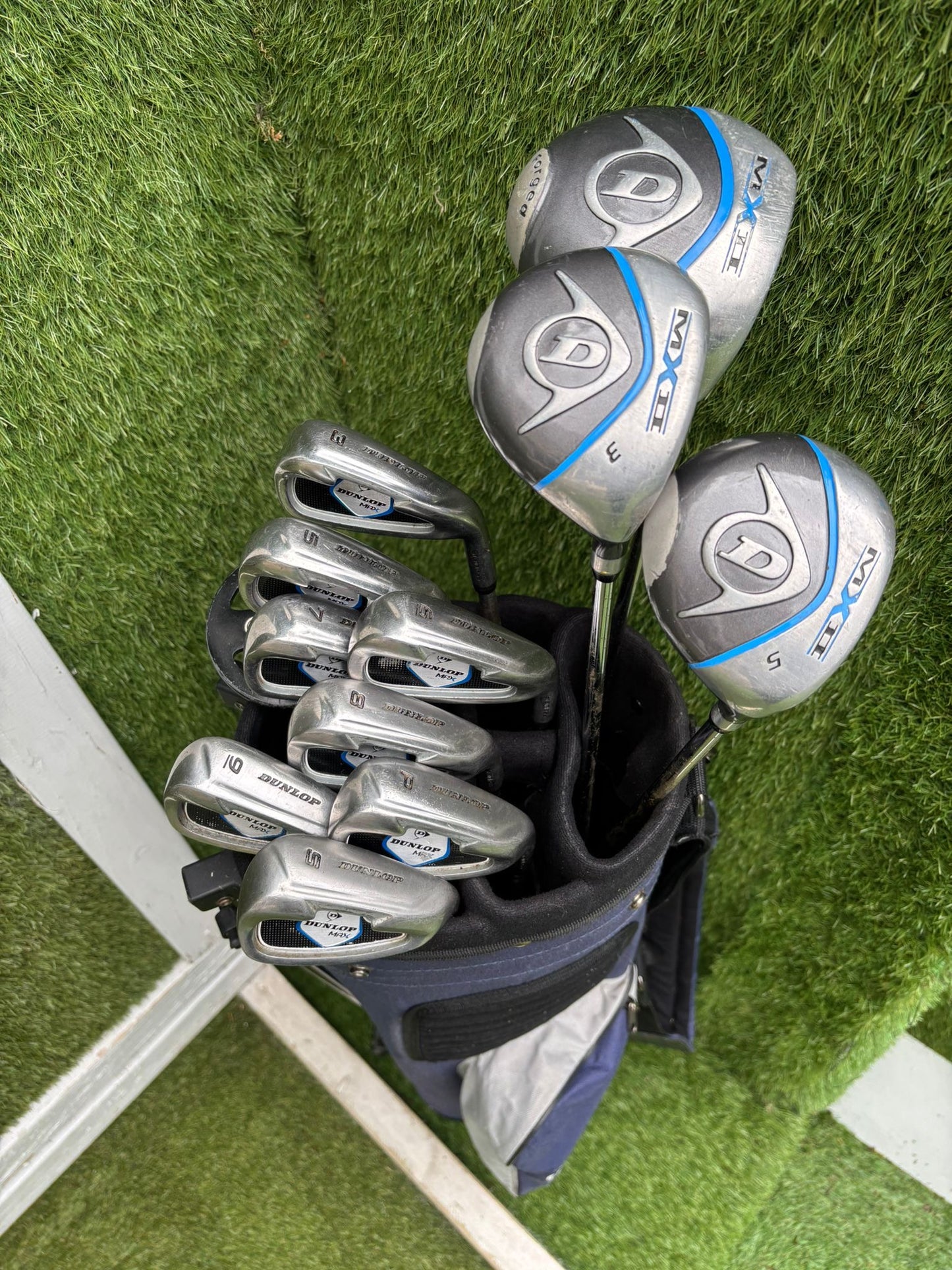 Dunlop MPX Golf Set with Matching MX II Woods, Confidence HC7 Putter & Dunlop Stand Bag