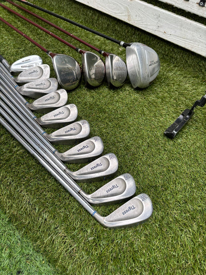 Lynx Tigress Ladies 14-Club Graphite Set + PING Cart Bag
Free P&P