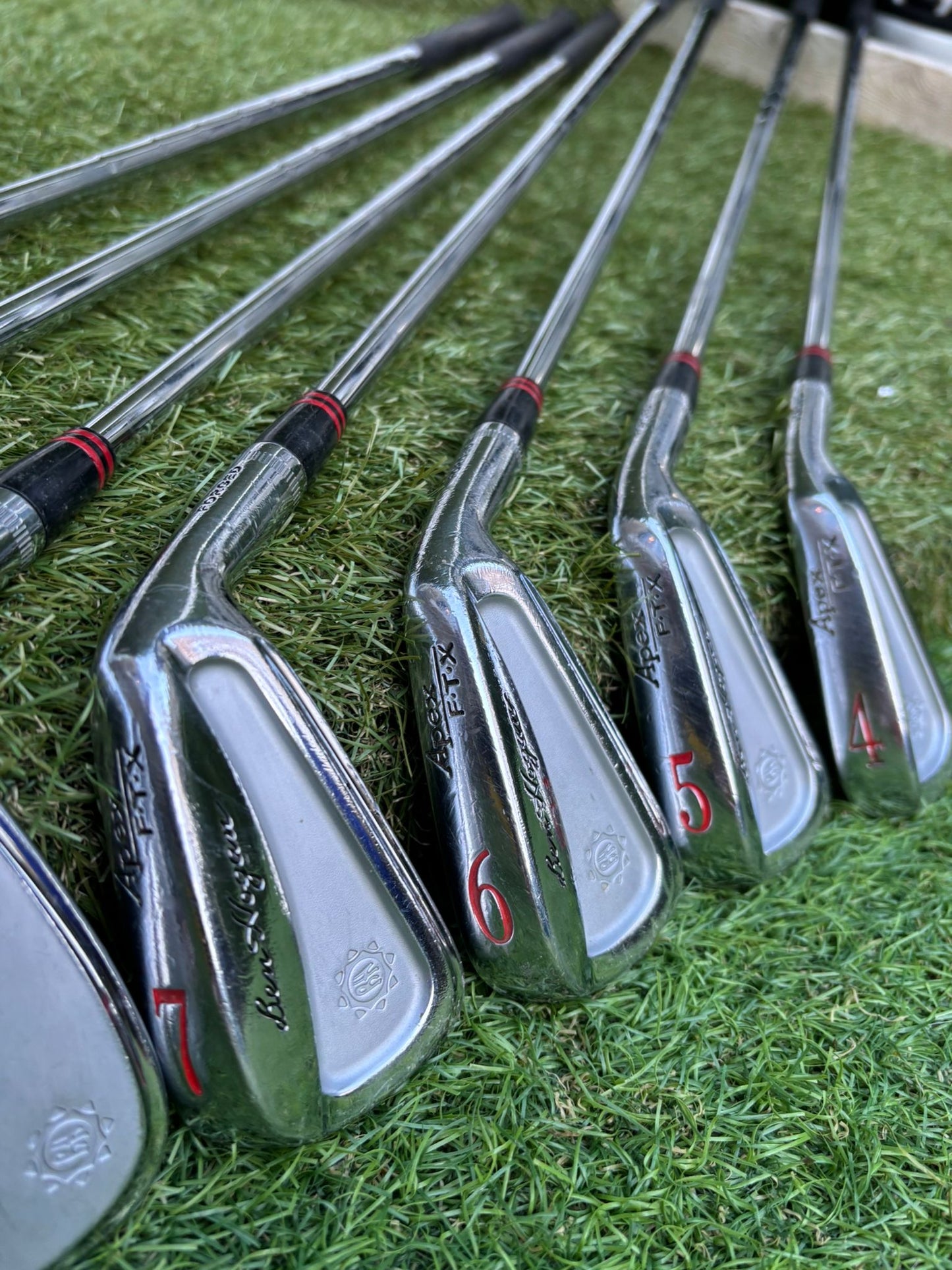 Ben Hogan Apex FTX Combo Irons (4–E) + Brand New Kailiweide Cart Bag – £254 with free delivery