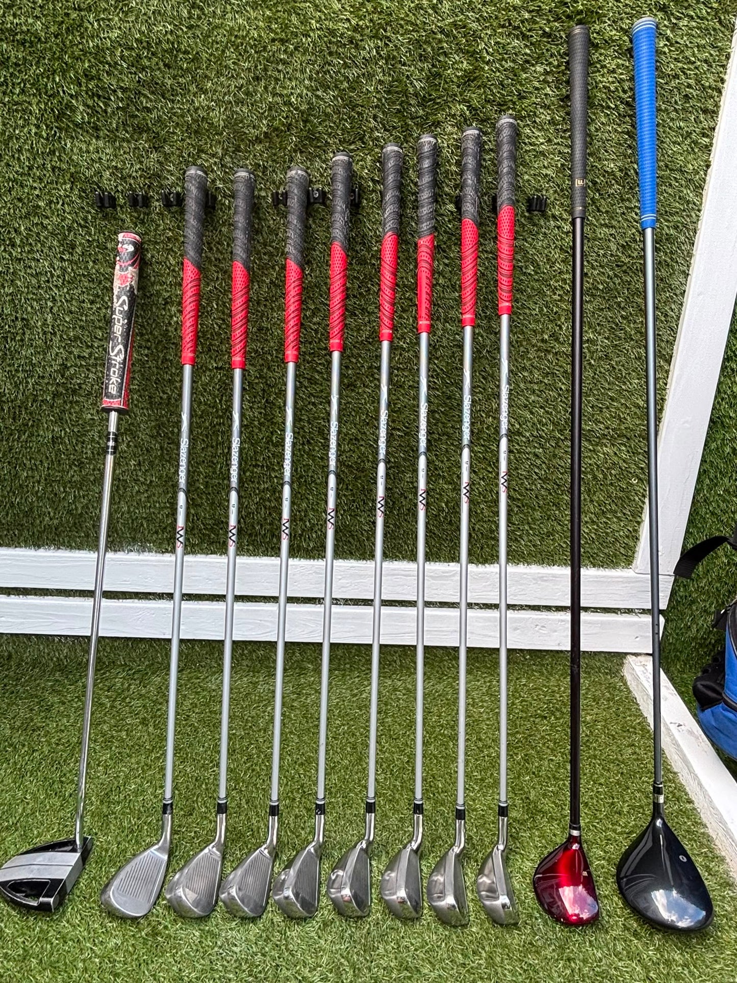 Slazenger Iron-Woods, Nike Driver, Wilson Fairway Wood, Voodoo Daddy Putter & Stand Bag