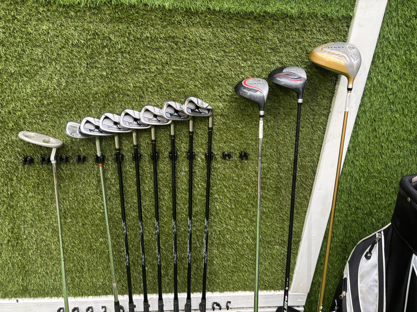 John Letters Swingmaster Irons + Dunlop Tour Woods + Hippo Putter + Dunlop Cart Bag – 11 Clubs