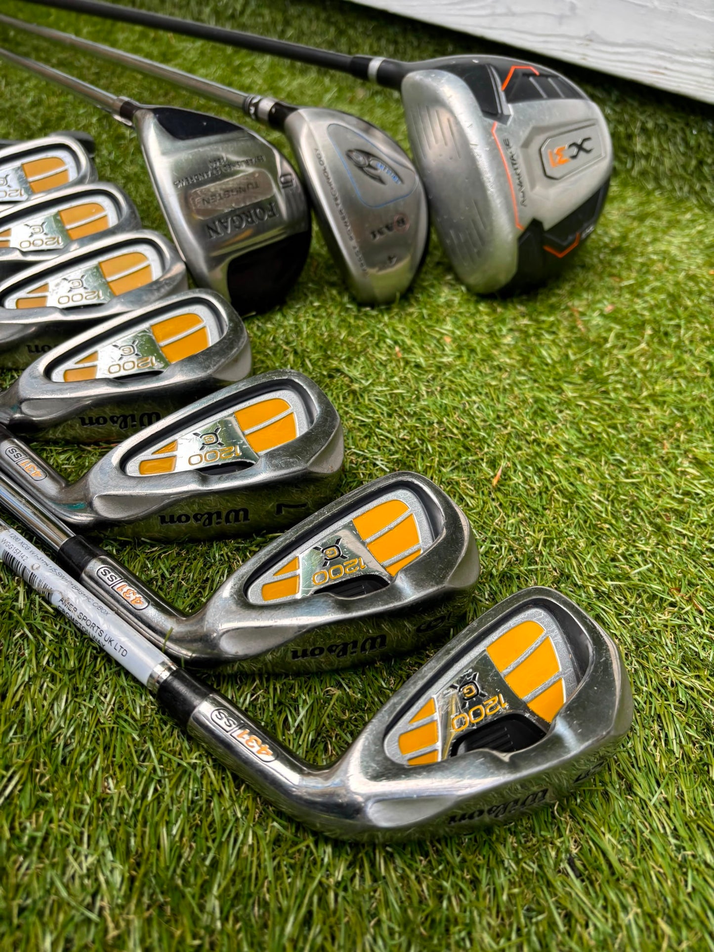 Wilson 1200 CG Golf Set with X31 Driver, RAM Hybrid & Powakaddy Cart Bag