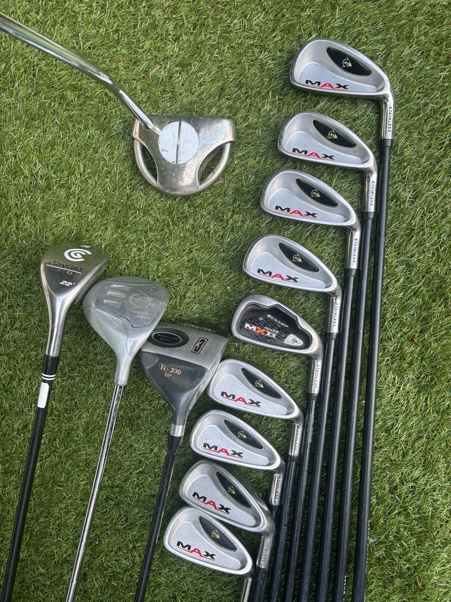 Dunlop MAX Stainless Full Starter Golf Set – 13 Clubs + Bag £94.00 Delivered