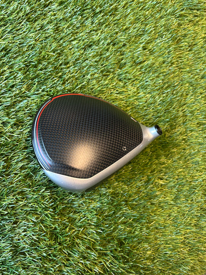 Taylormade M6 10.5 Degree Driver Head ONLY With Head cover - RH