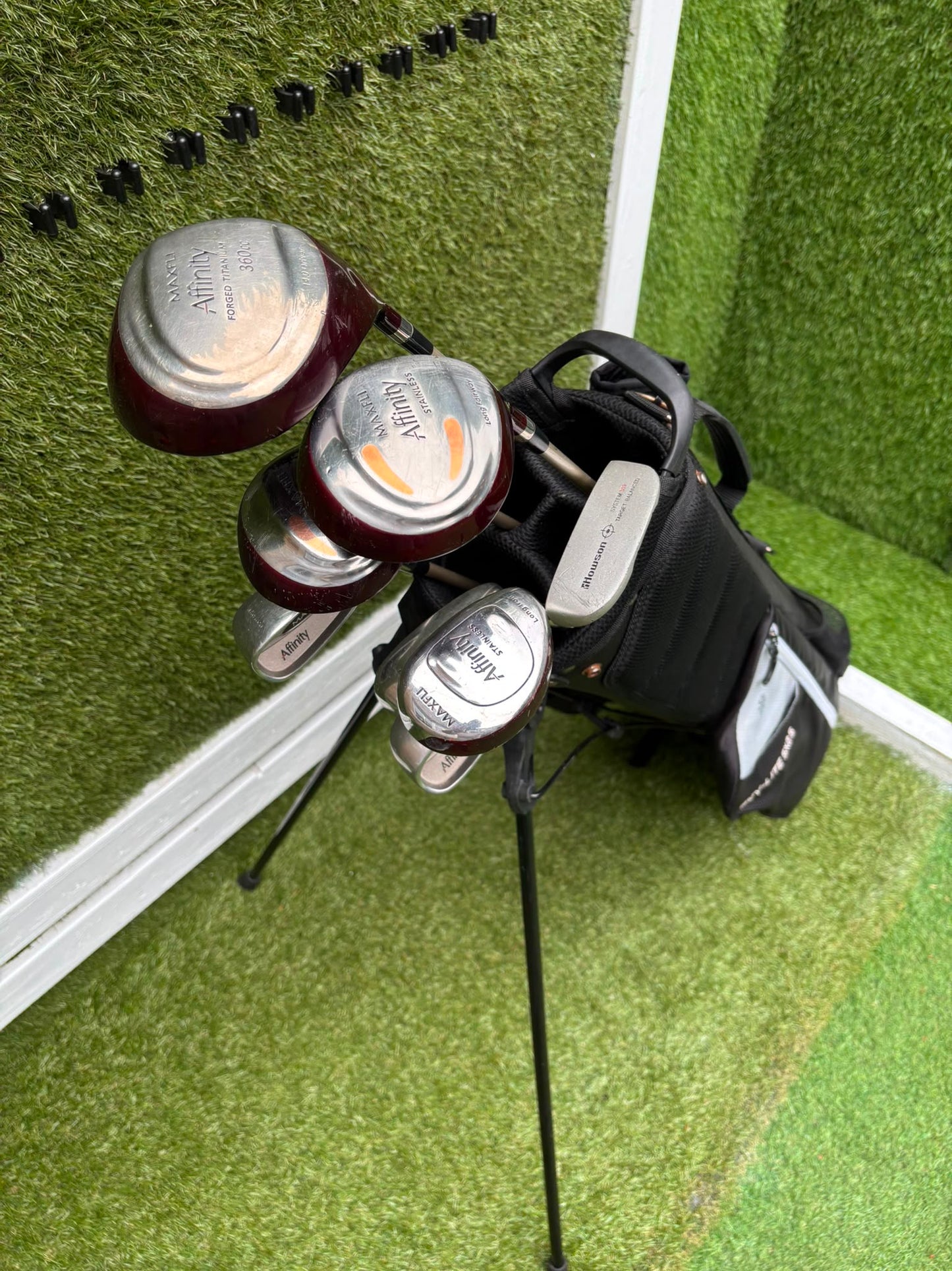 Maxfli Affinity Ladies Golf Package, Howson Blade Putter & Skymax Stand Bag