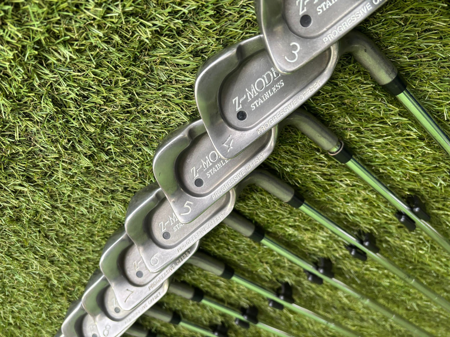 Z-MODEL II Irons + TaylorMade Woods & Hybrid + Ping Zing 2 + Donnay Putter + Peter Alliss Stand Bag – 14 Clubs