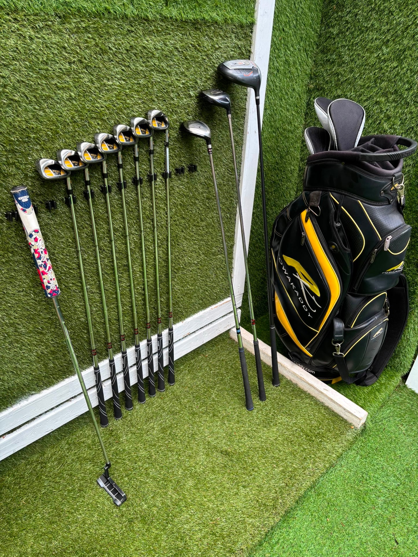Wilson 1200 CG Golf Set with X31 Driver, RAM Hybrid & Powakaddy Cart Bag