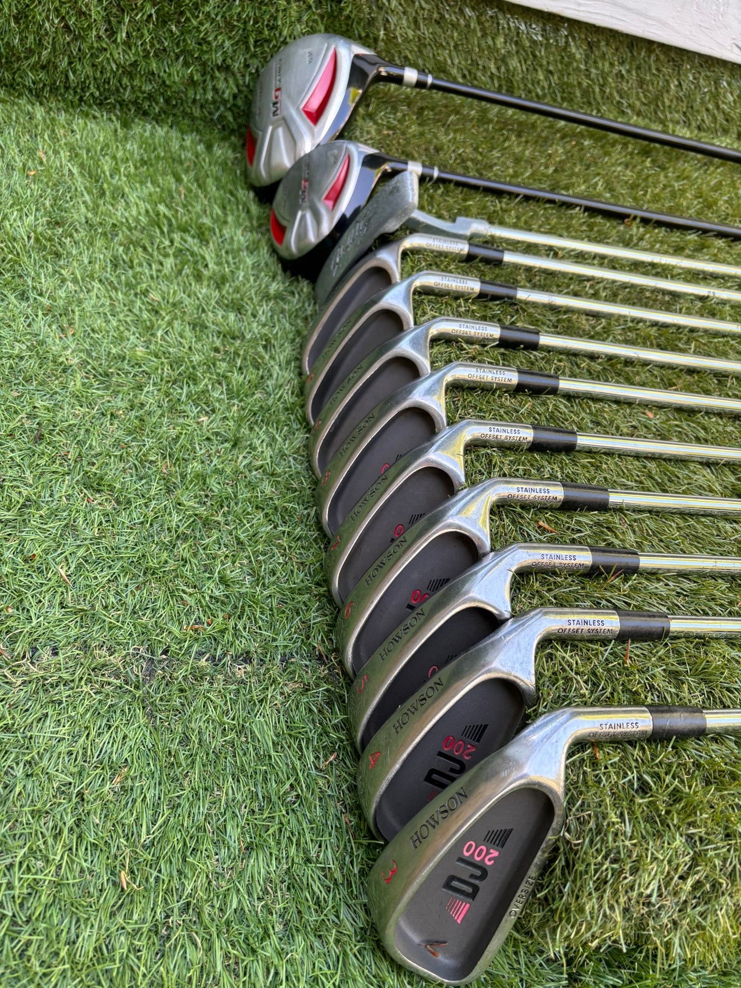 Howson DJ 200 Oversize Irons 3-SW + Ben Sayers M9 Woods & New Benross Bag