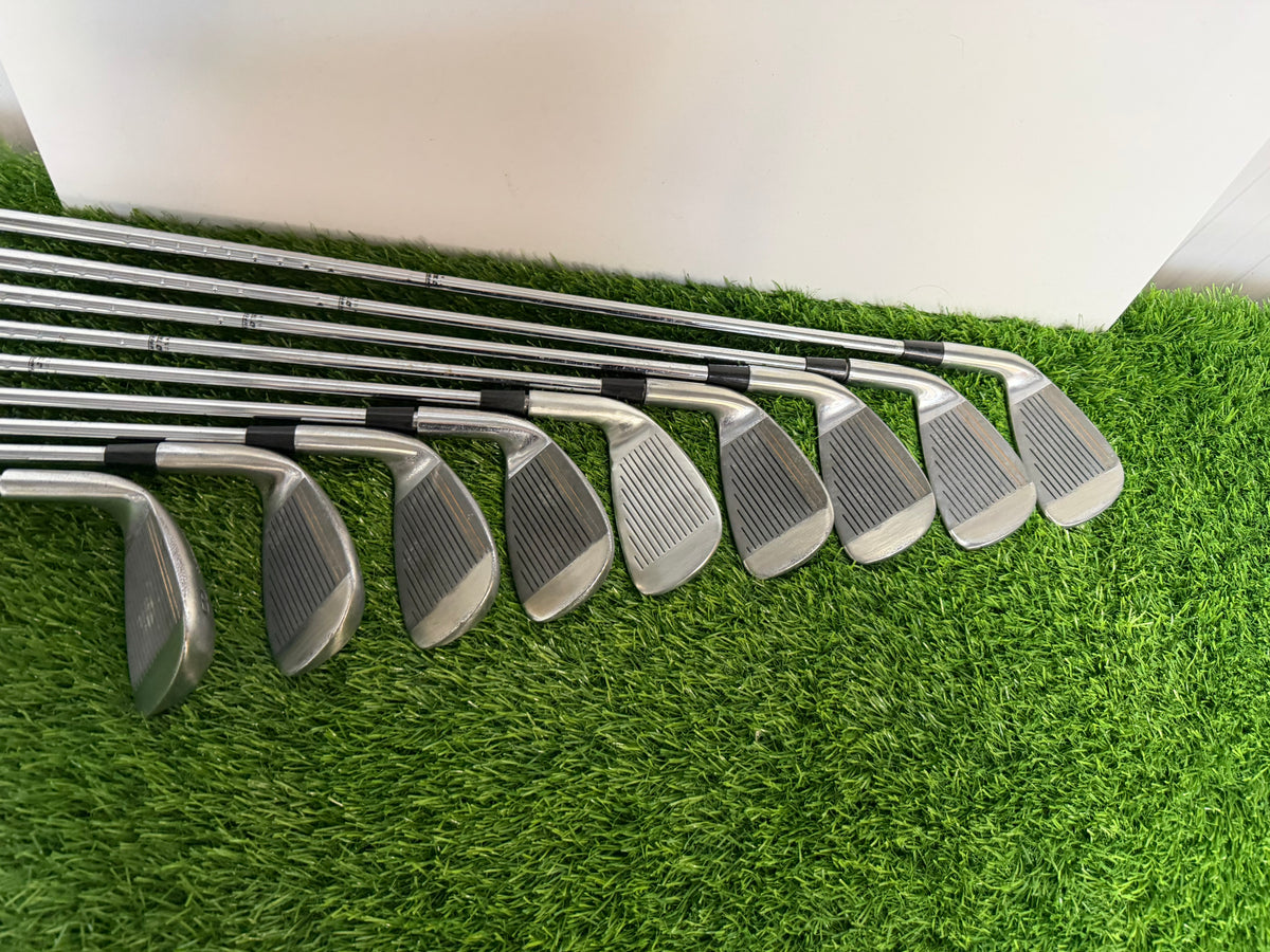 Men’s Right-Handed Howson Golf Set – Ideal for Beginners