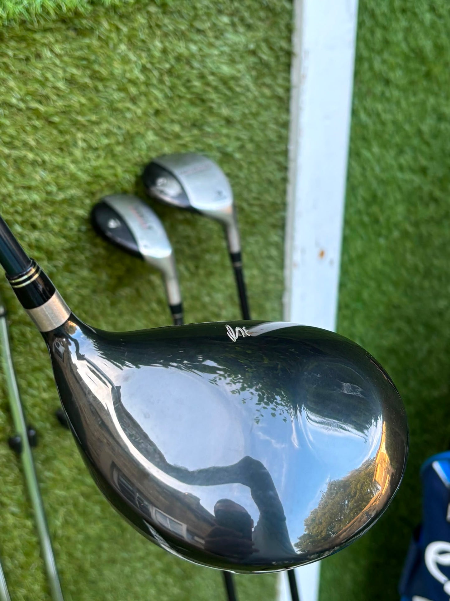 Wilson Deep Red Irons, Cobra Driver, TaylorMade Wood, TaylorMade Hybrid, Ping Putter Callaway Cart Bag