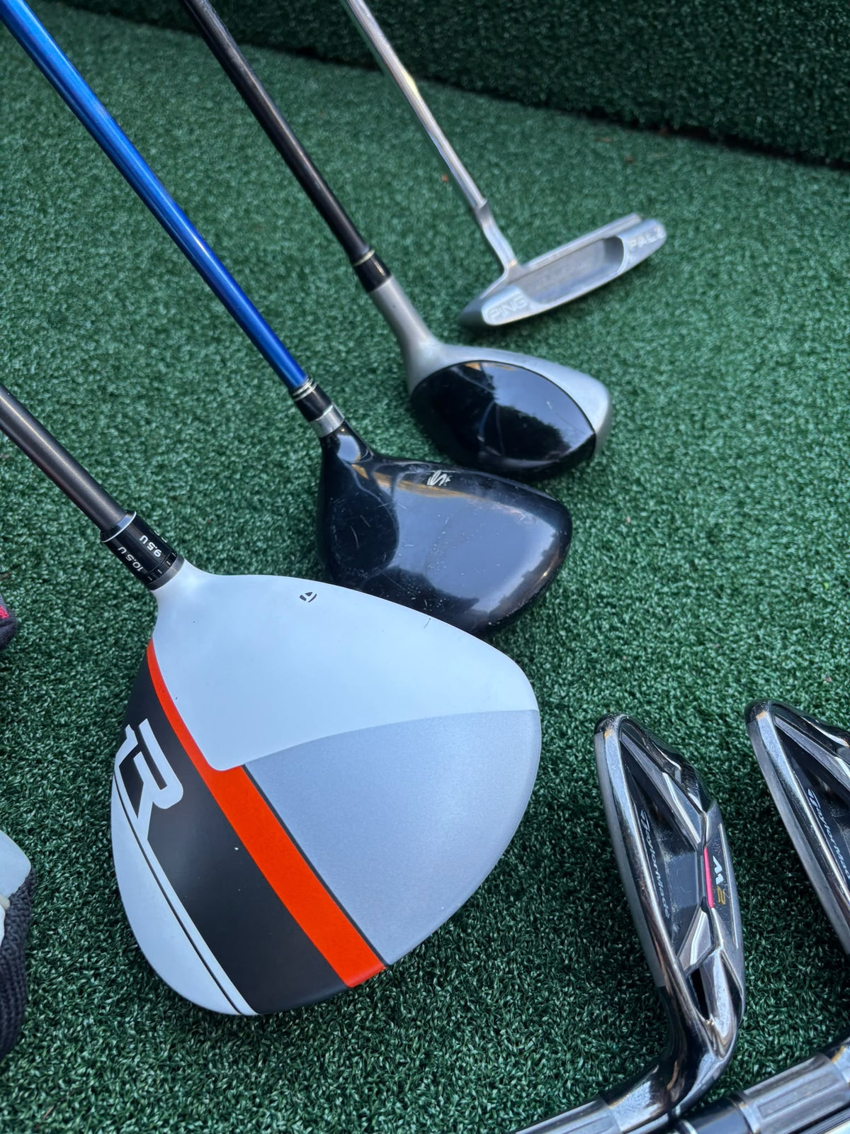 TaylorMade M2 6–SW Irons, R1 Driver, Cobra 3 Wood, Rescue Hybrid, PING Putter & TaylorMade Bag