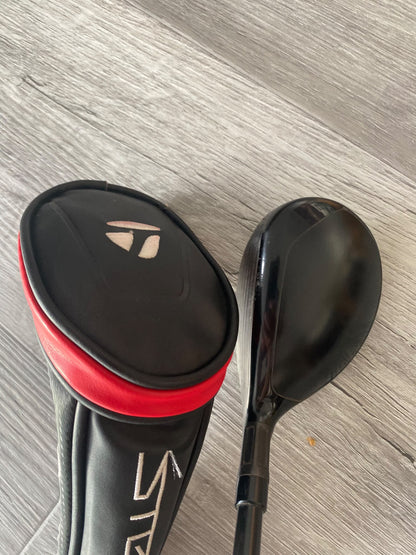 TaylorMade Stealth 19 degree 3 hybrid with matching head cover