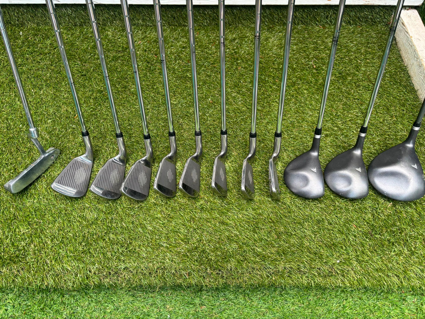 Pro Kennex Performer Oversize Golf Set with Matching Woods, Headcovers & Regal Bag
