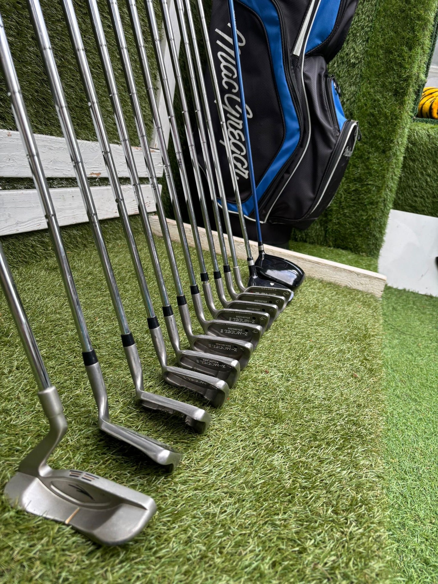 Z-Model II 3-SW Irons, Ping Zing 2 Red Dot 2 Iron, Driver, Hybrid & MacGregor Bag
