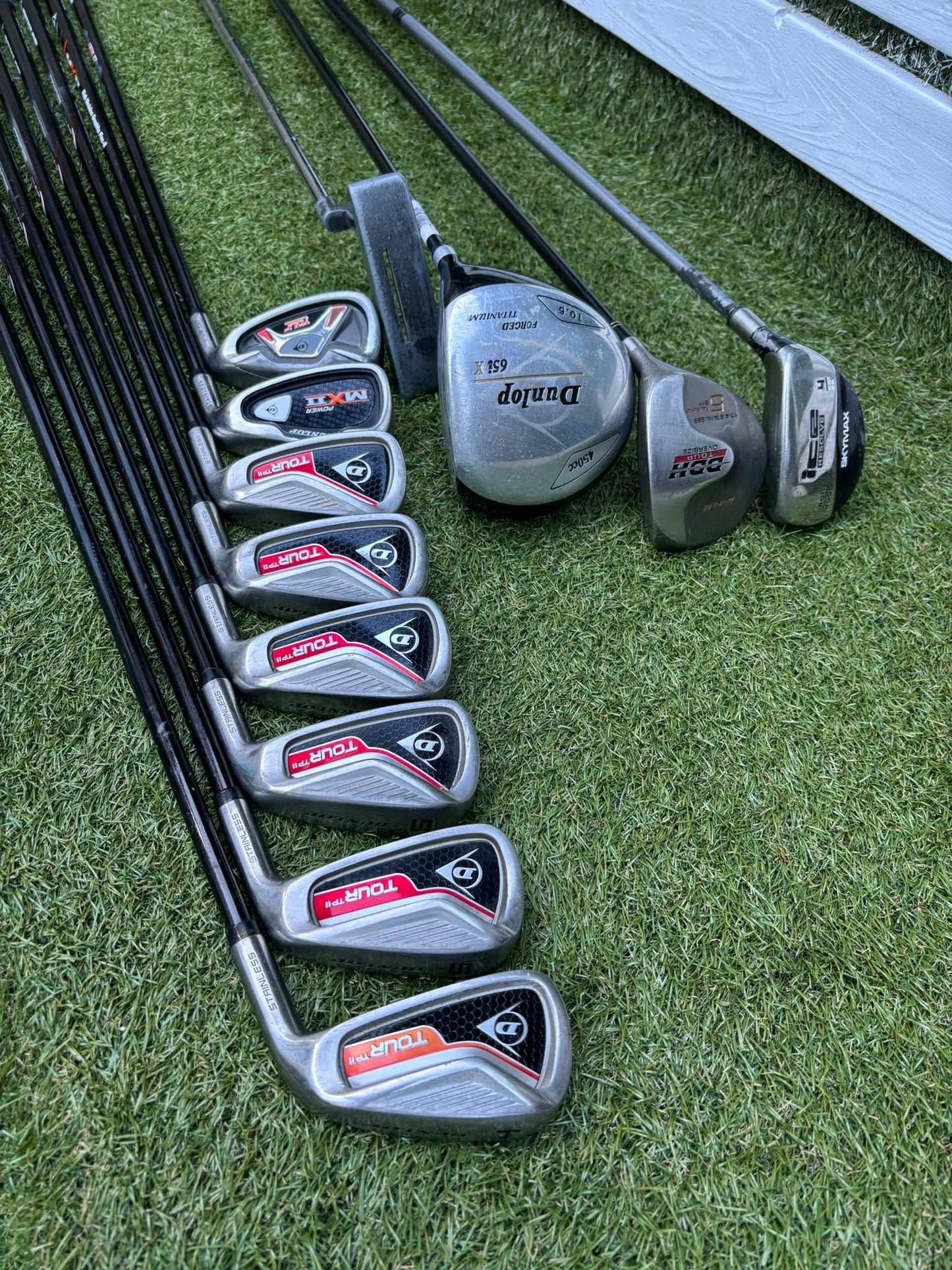 Dunlop Starter Golf Set – Tour TP II Irons, 450cc Driver, Hybrid & Dunlop Stand Bag
