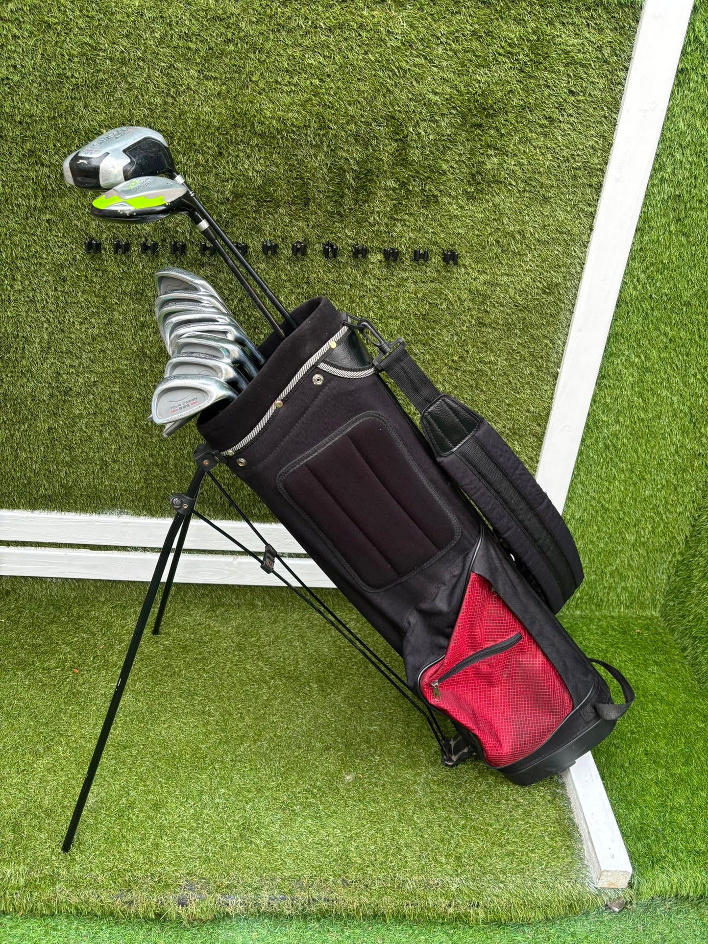 Howson Tour Design Complete Budget Golf Set