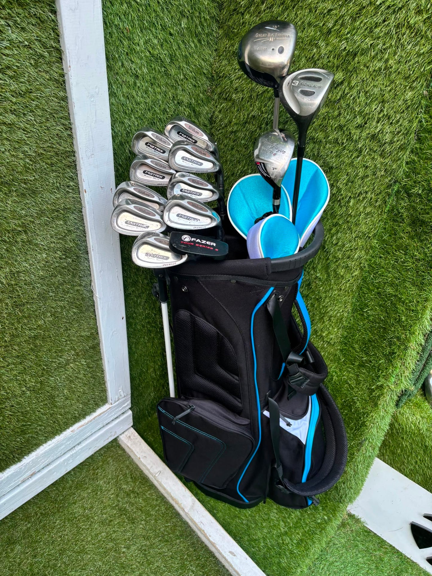Wilson Matrix Irons 3-SW, Callaway Great Big Bertha Driver, Hybrid & Brand New Stand Bag