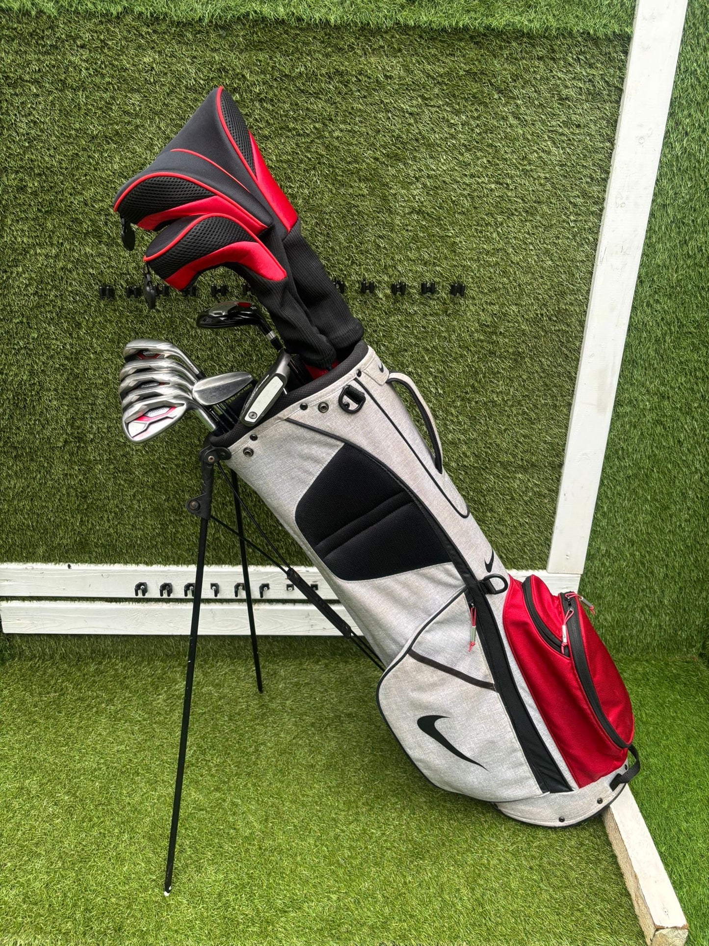 TaylorMade AeroBurner Irons + Cobra Woods + Nike Stand Bag