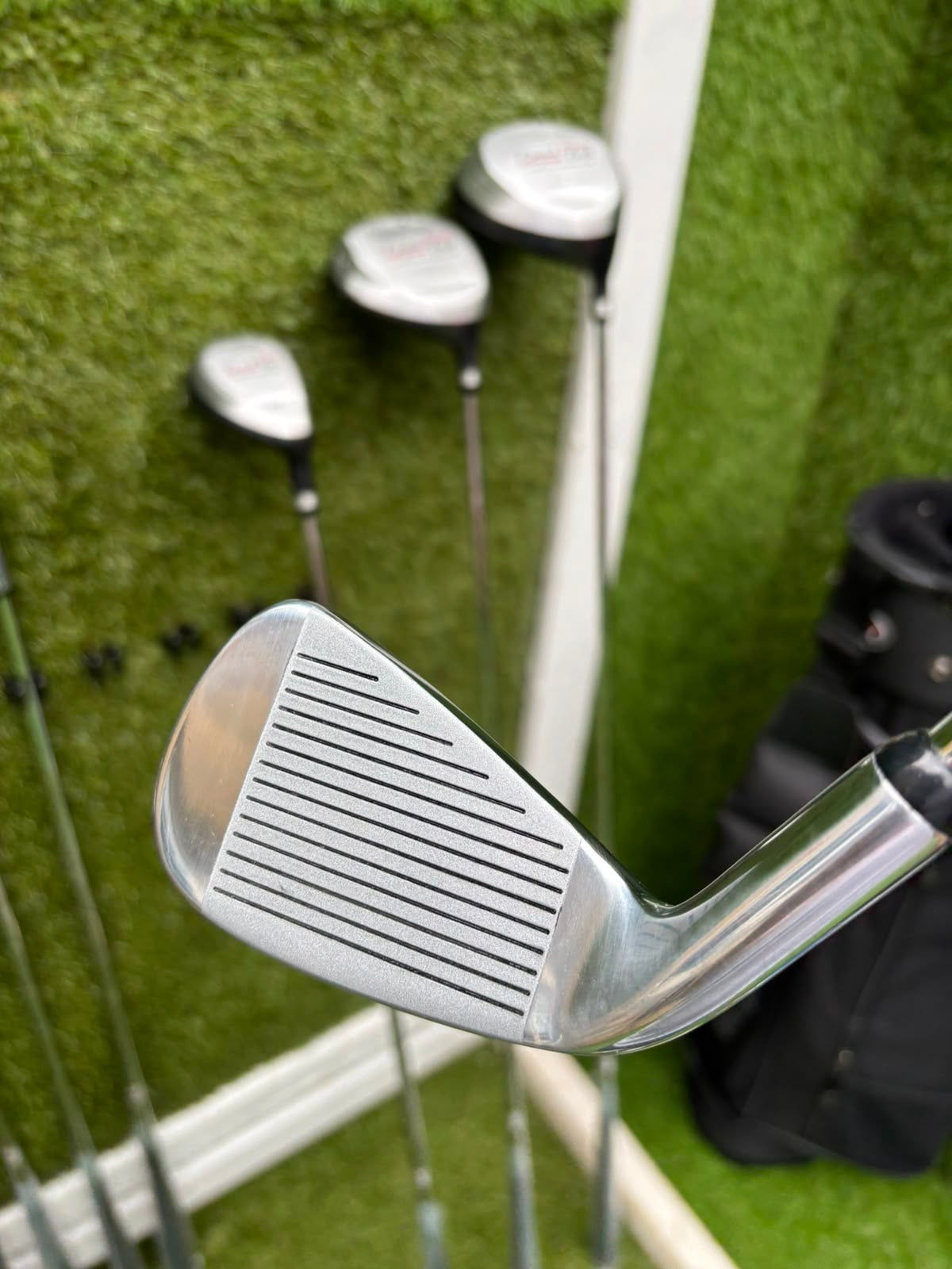 Unused and Boxed Dyna-Tech “Tech Force” Full Golf Set (5–SW) + Driver, 3 Wood, Hybrid + Bag