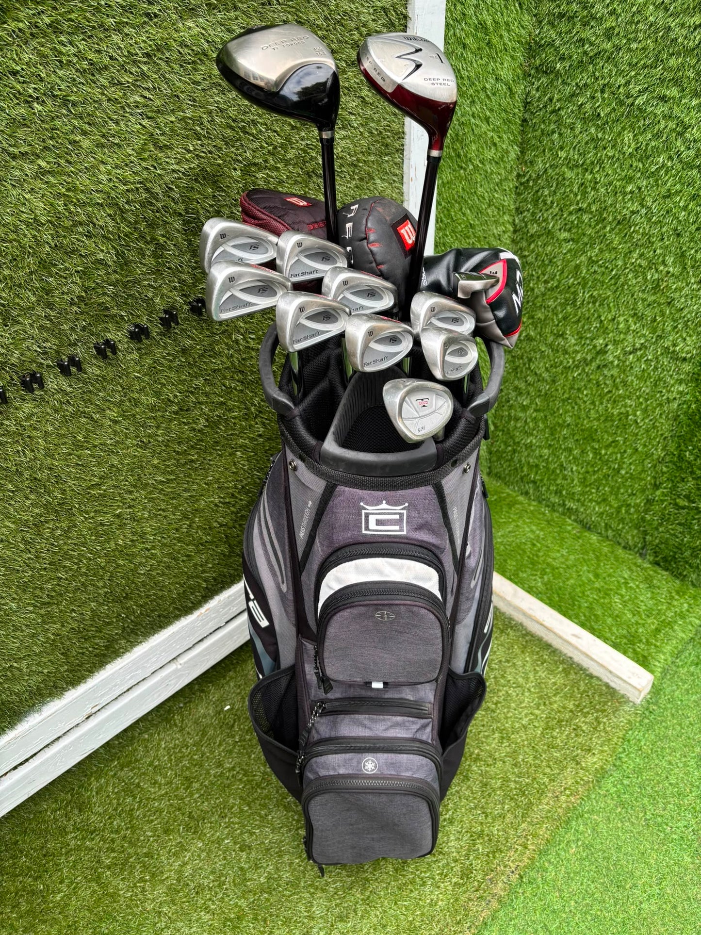 Wilson FatShaft Irons, Wilson Deep Red Driver, Wilson Deep Red 1 Wood, Benross MDX Tribe Putter & Cobra Cart Bag