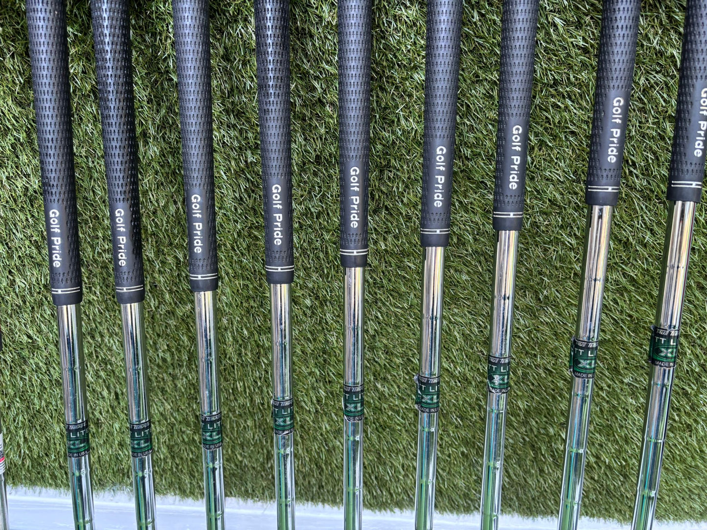 Grand Hawk Professional V16 Complete Golf Set - Free P&P