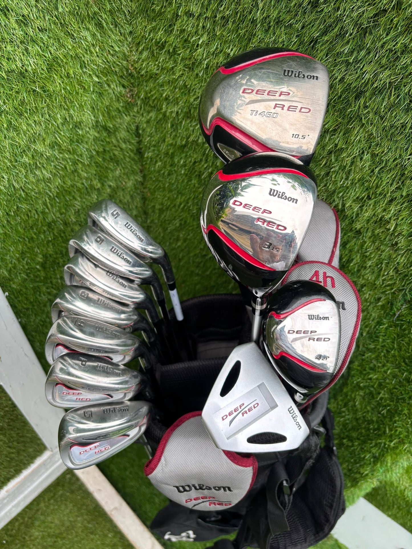 Wilson Deep Red Full Matching Golf Set (5–SW) with Titleist Stand Bag