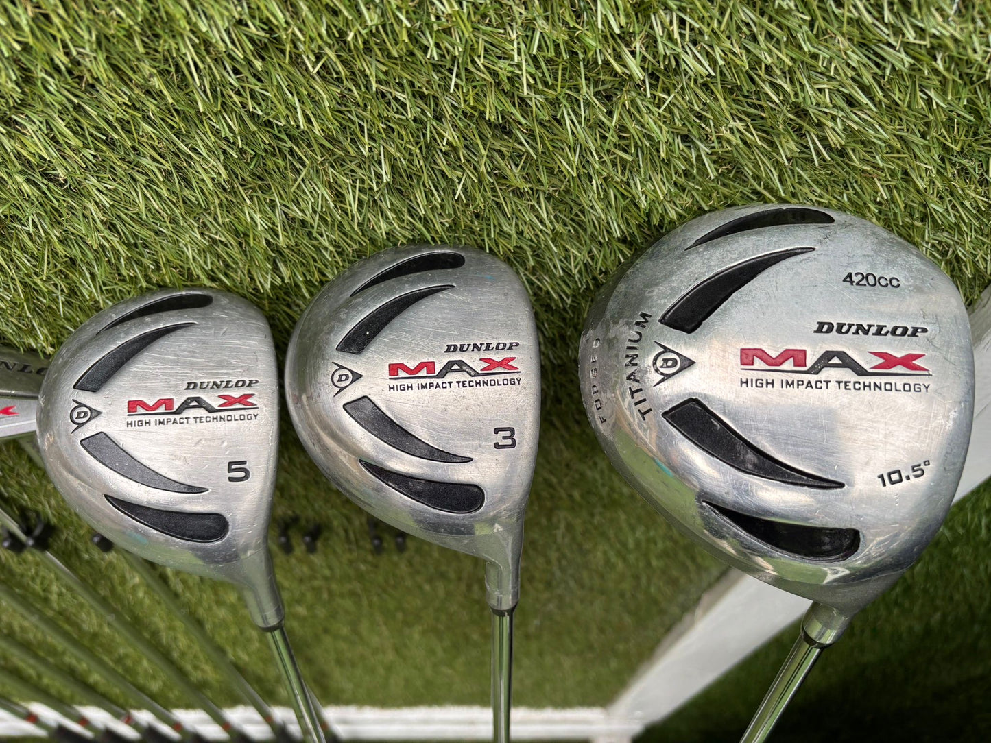 Dunlop MAX Golf Set with Matching Woods, 64° Wedge & Jaxx Stand Bag