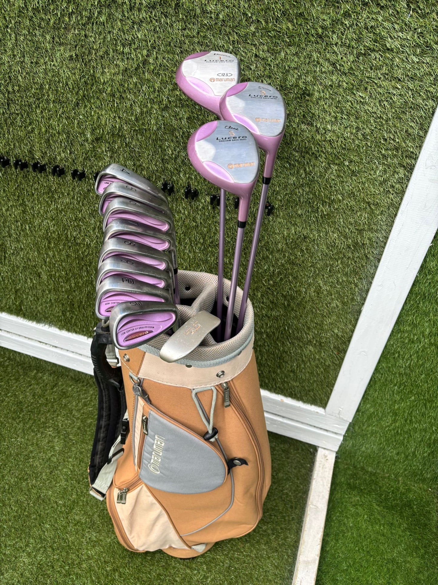 Maruman Lucero Ladies Golf Set (4–SW Irons) + Driver, 3 & 5 Woods + Matching Bag