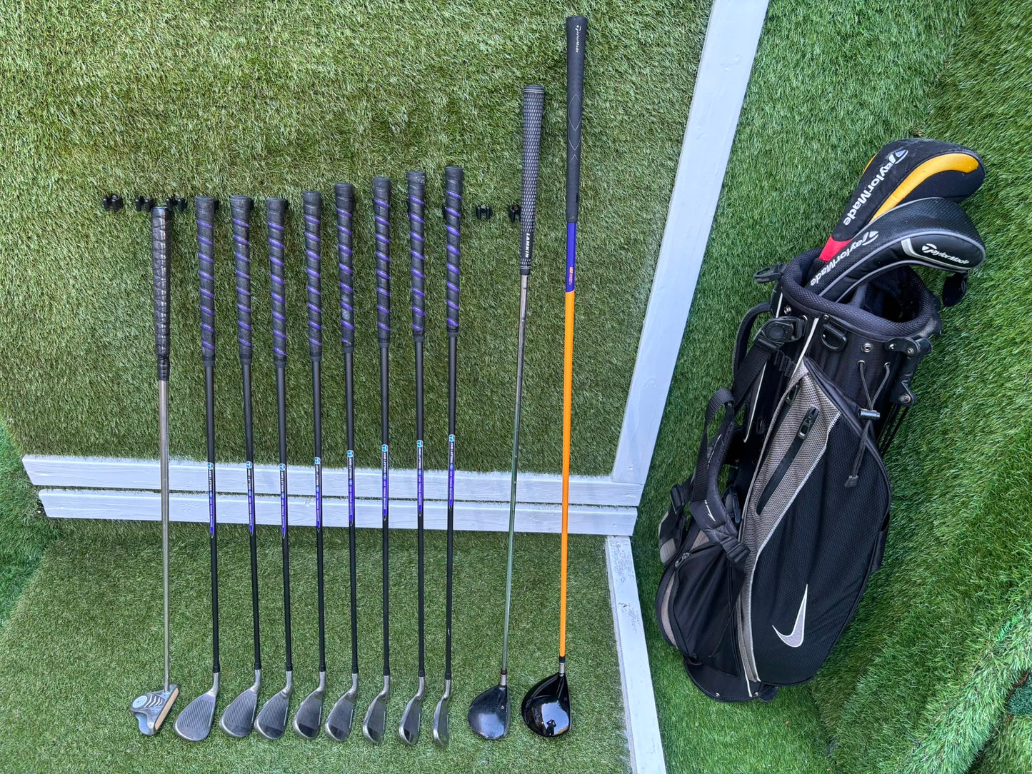 John Letters Graphite Irons, TaylorMade Driver, TaylorMade r7 Wood, EZROLL Putter & Nike Stand Bag