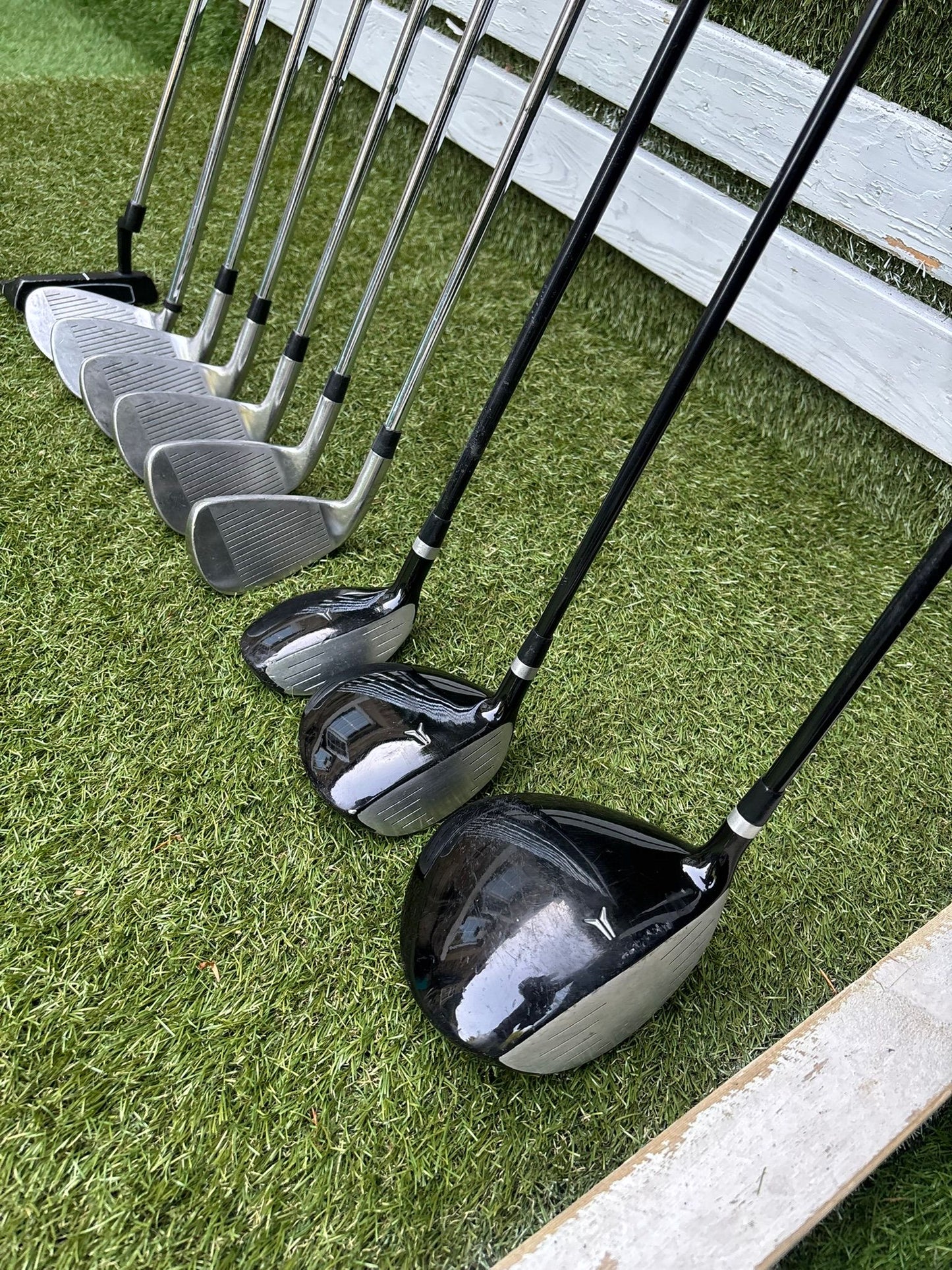 Wilson 1200 TPX Golf Set with Hybrid, Deep Red Wedge & Brand New Stand Bag - Free Delivery