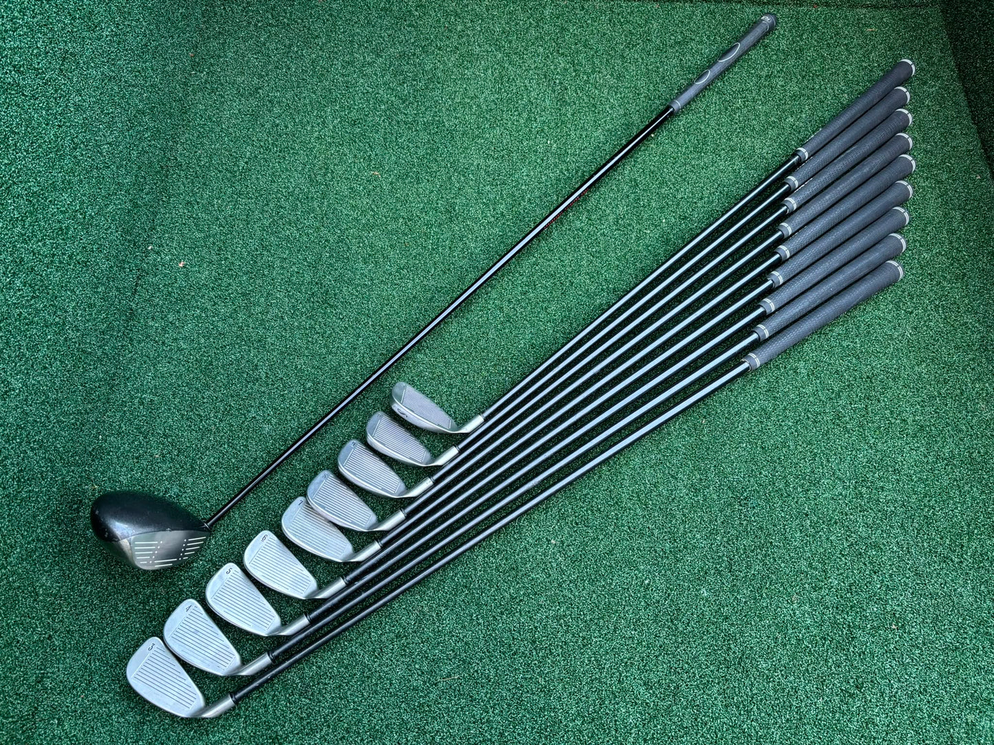 Callaway Big Bertha 3–SW Graphite Irons & Big Bertha Titanium Driver