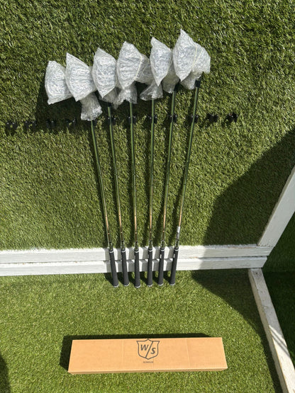 Wilson Staff D7 XS Irons 5-PW – Brand New, Factory Wrapped & Boxed