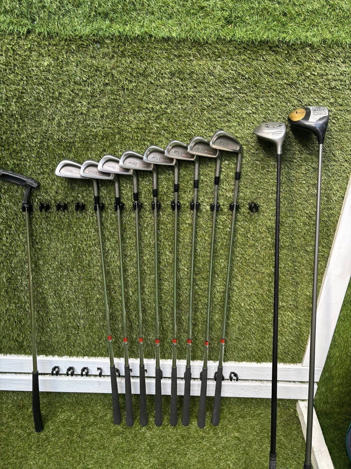 Daiwa SRX-1 Full Set + Hippo Beast Driver + Maxfli Stand Bag £99.00 Free Delivery