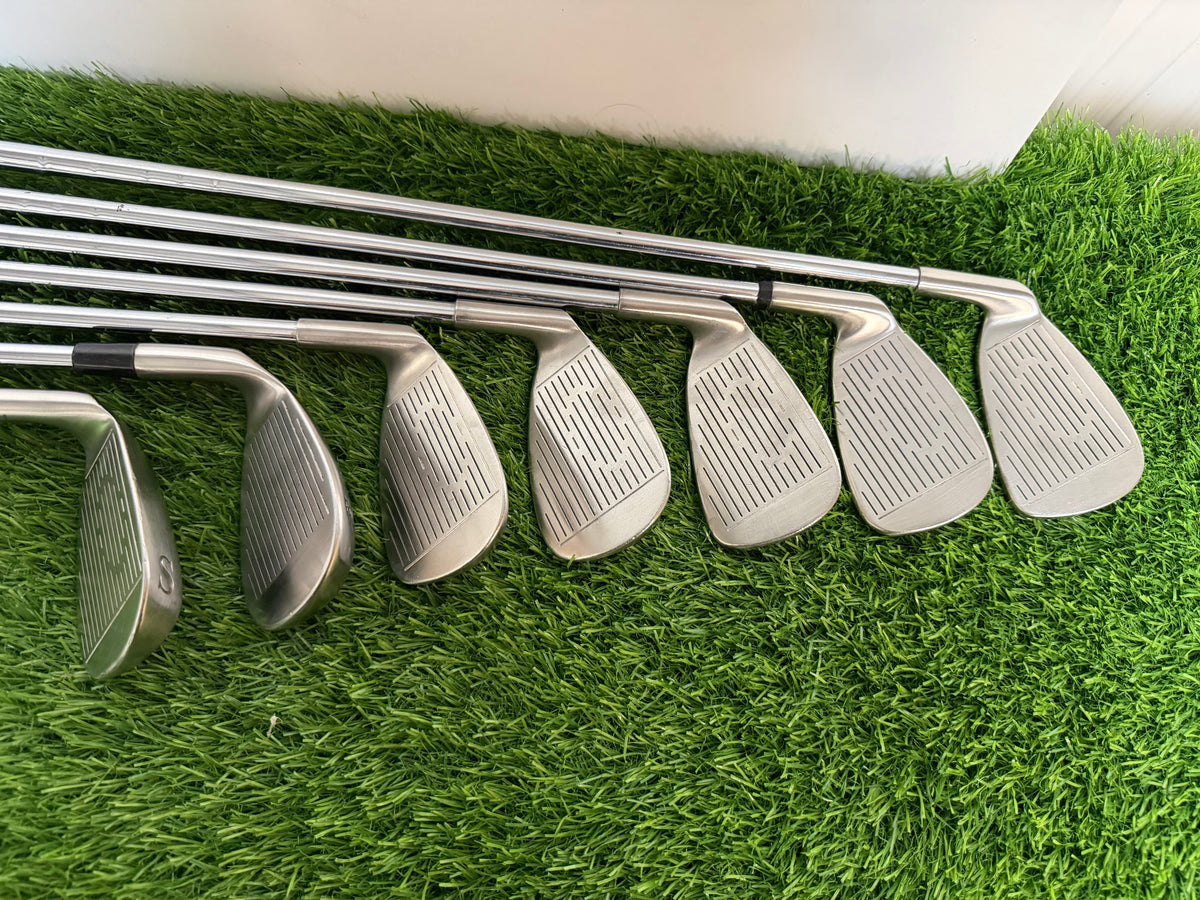 Men’s Right-Handed John Letters Golf Set – Ideal for Beginners